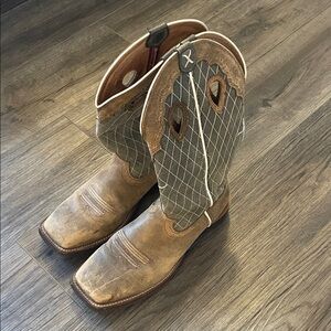 Twisted x boots size 9 1/2